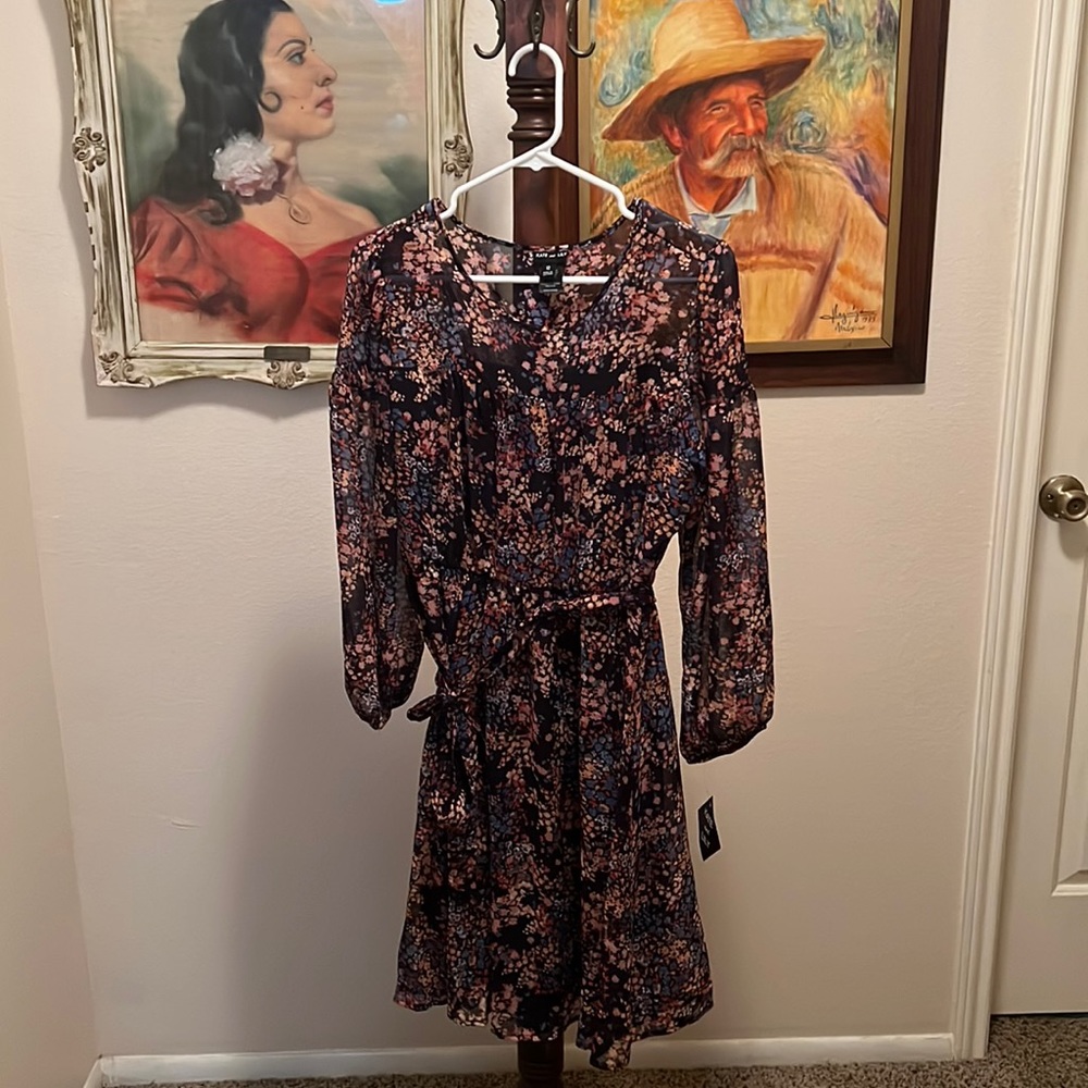 12 KATE & LILY BLACK FLORAL POPOVER DRESS NWT